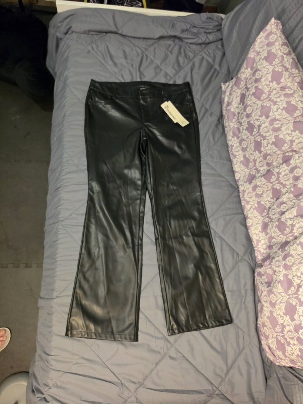 No Boundaries Baby Bootcut Pleather Pants (14)